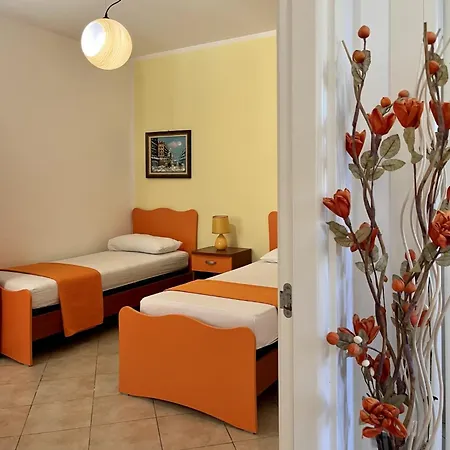Holiday home Yellow Beachfront House 60 M By Salento Prime Marina Di Pescoluse